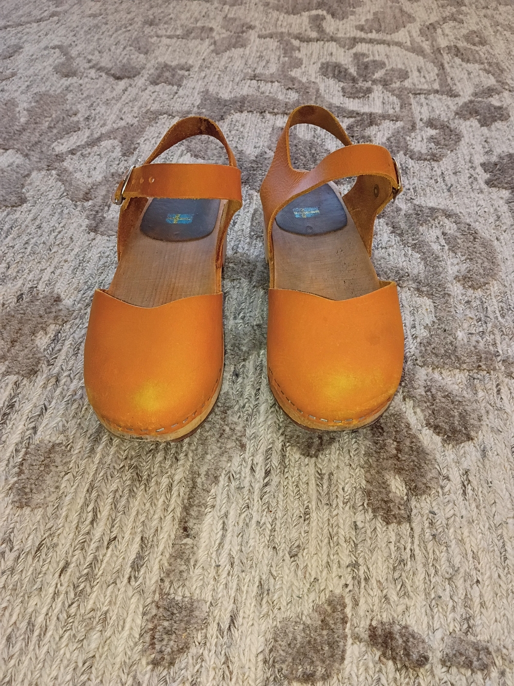 Mia Swedish Leather Low Heel Clogs • Size 39 Or Leather Mary Jane Clogs - Picture 4 of 6